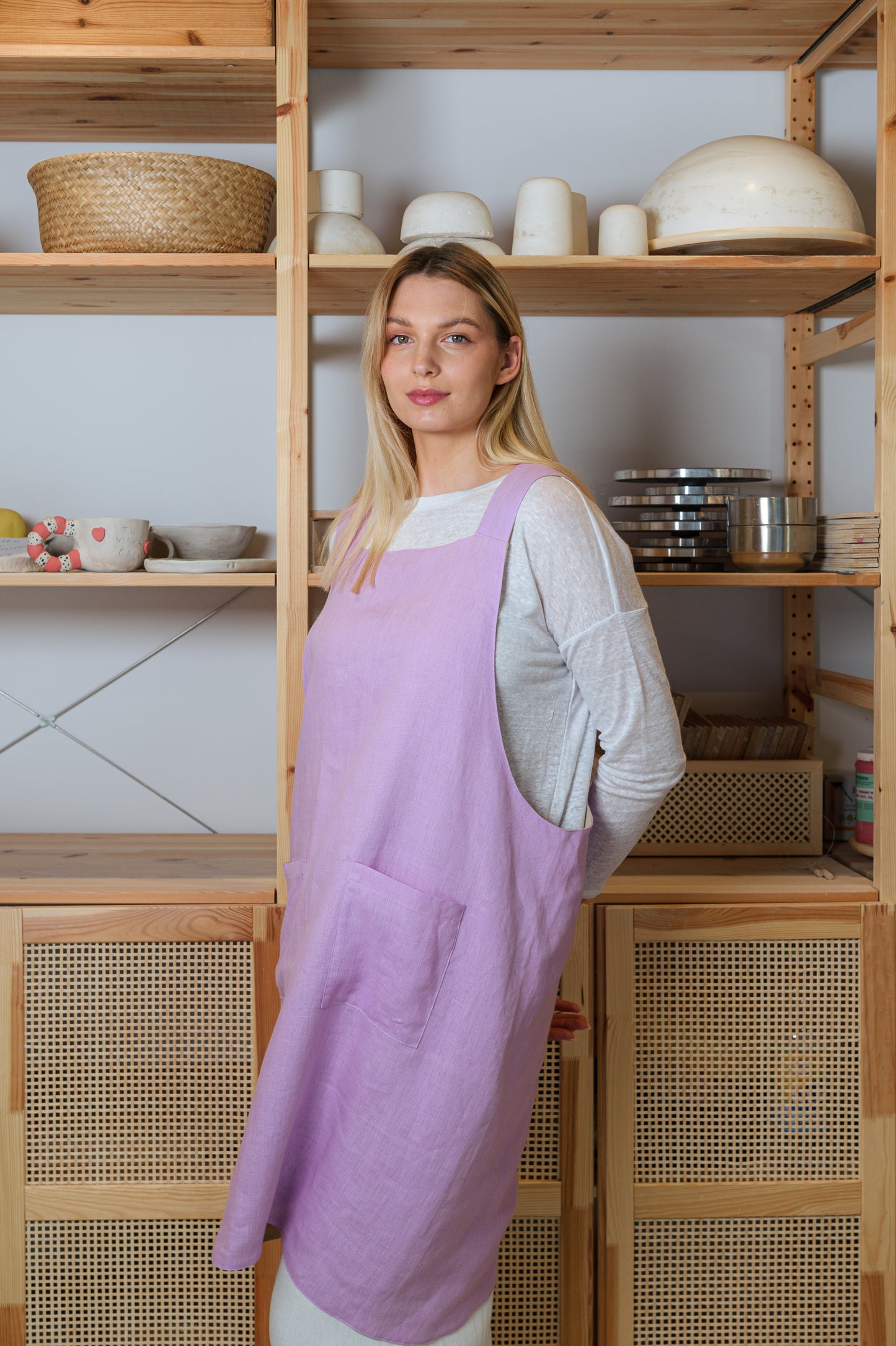 Leinenschürze mit Taschen (Halbschürze) in Schwarz