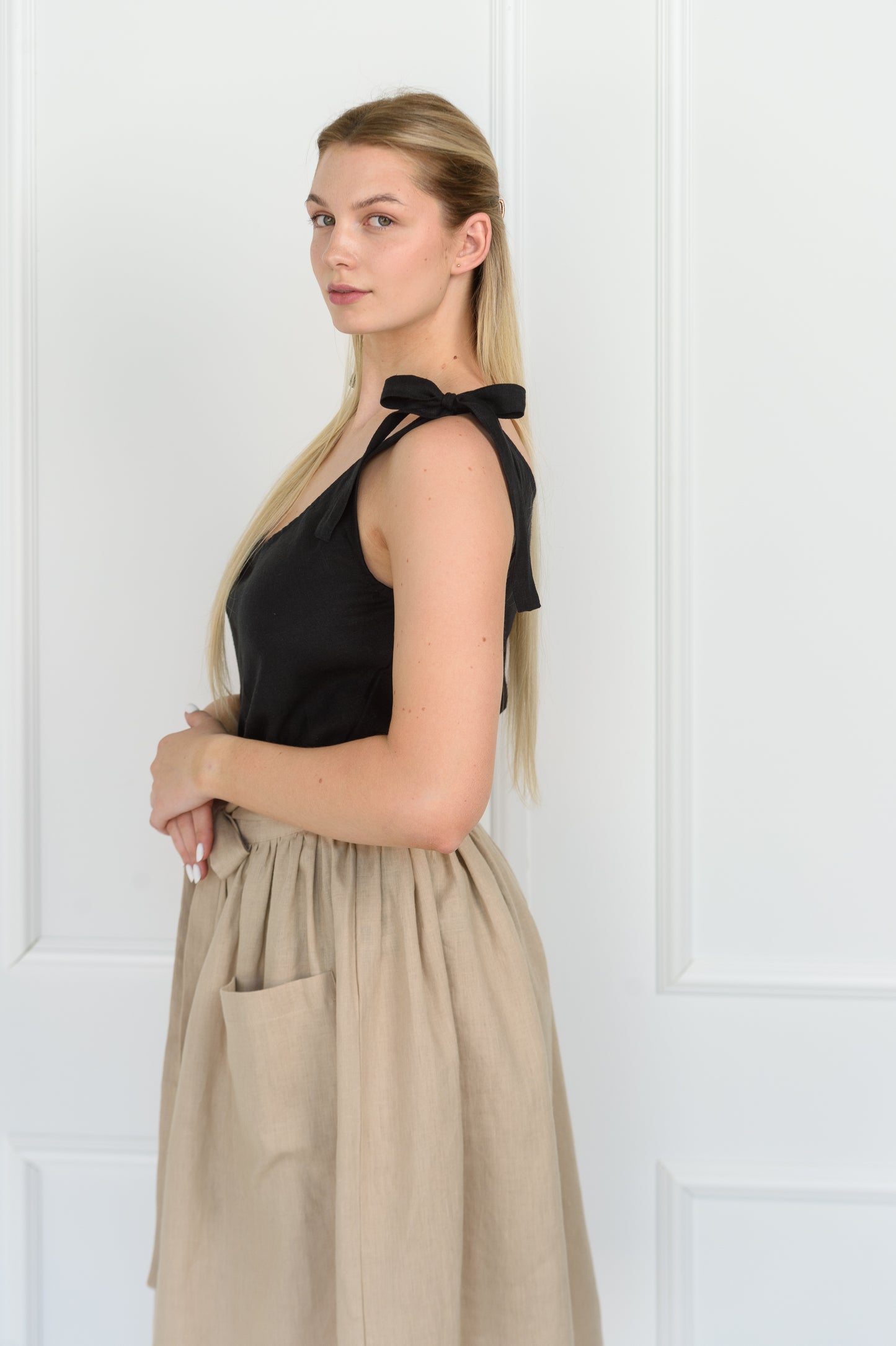 Linen Midi Skirt With Pockets in Beige