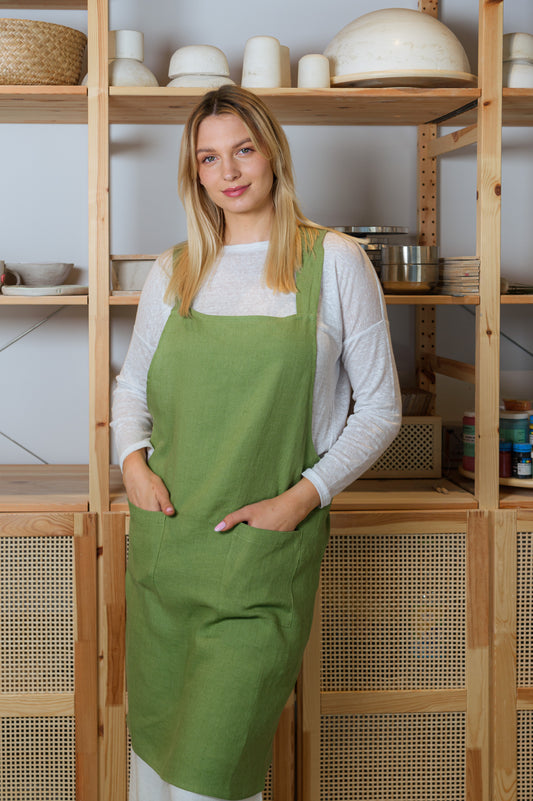 Japanese Linen Apron with Pockets in Olive Green