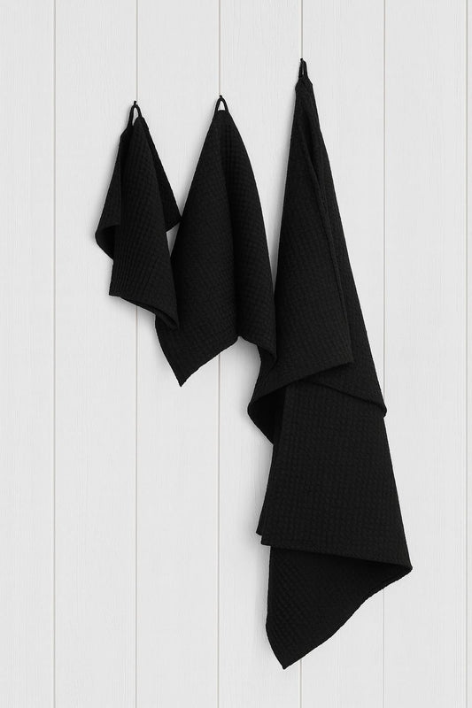 Linen Towel Set (3 Pieces) in Midnight Black