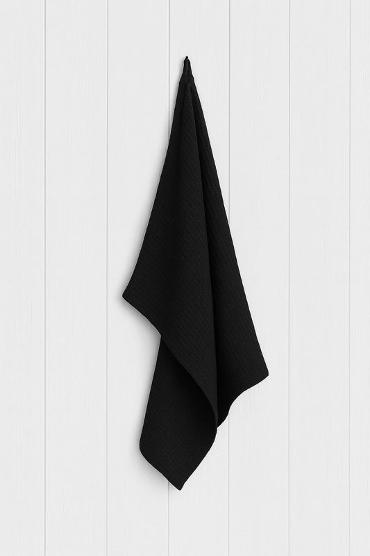 Linen Bath Towel in Midnight Black