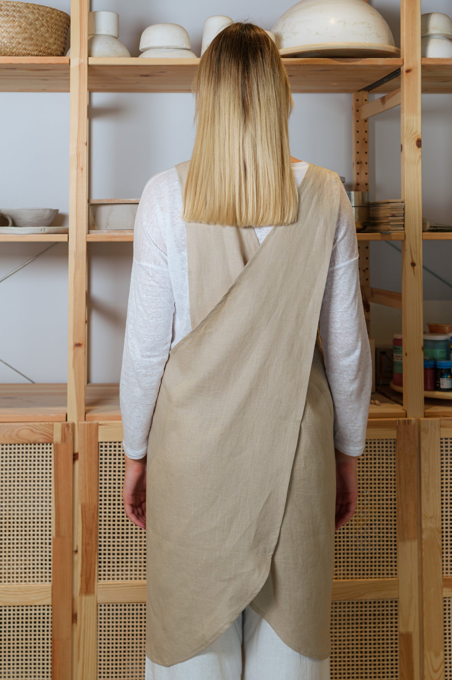 Leinenschürze mit Taschen (Halbschürze) in Beige