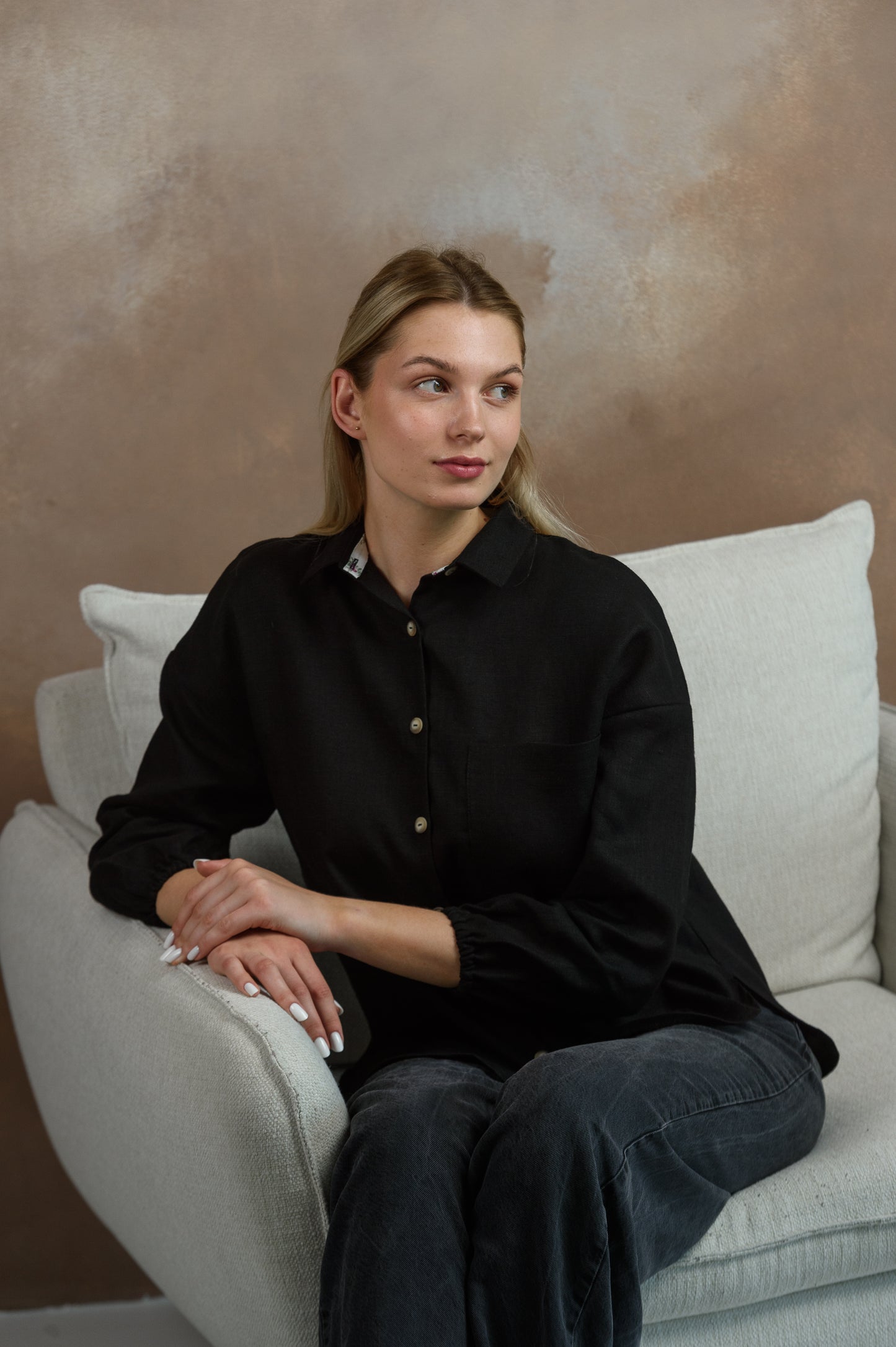 Oversized Linen Shirt in Black
